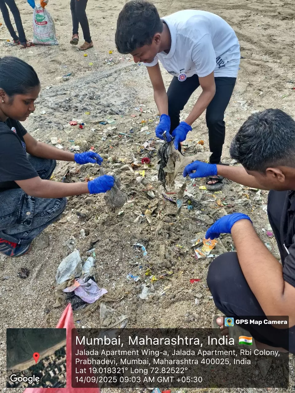 NGO for beach cleaning in Mumbai